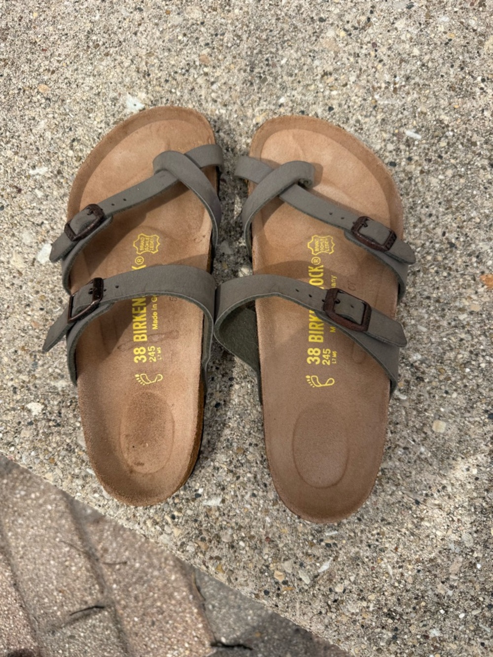 Birkenstock Olive Gray Strap Sandals with Buckles size 38 never worn